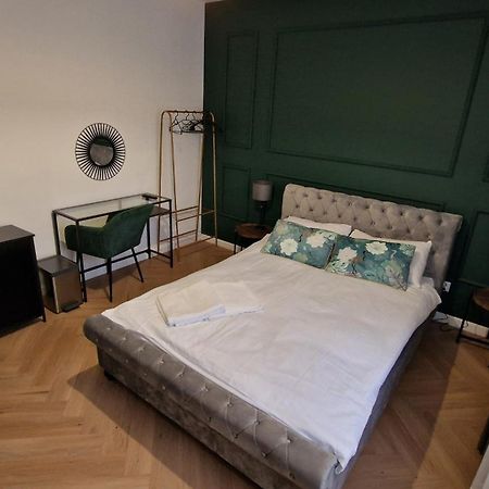 Brama Lwowska Apartamenty - Wiecej Na Www,Bramalwowska,Pl Zamość Exterior foto