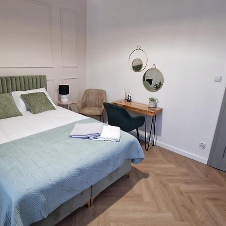 Brama Lwowska Apartamenty - Wiecej Na Www,Bramalwowska,Pl Zamość Exterior foto