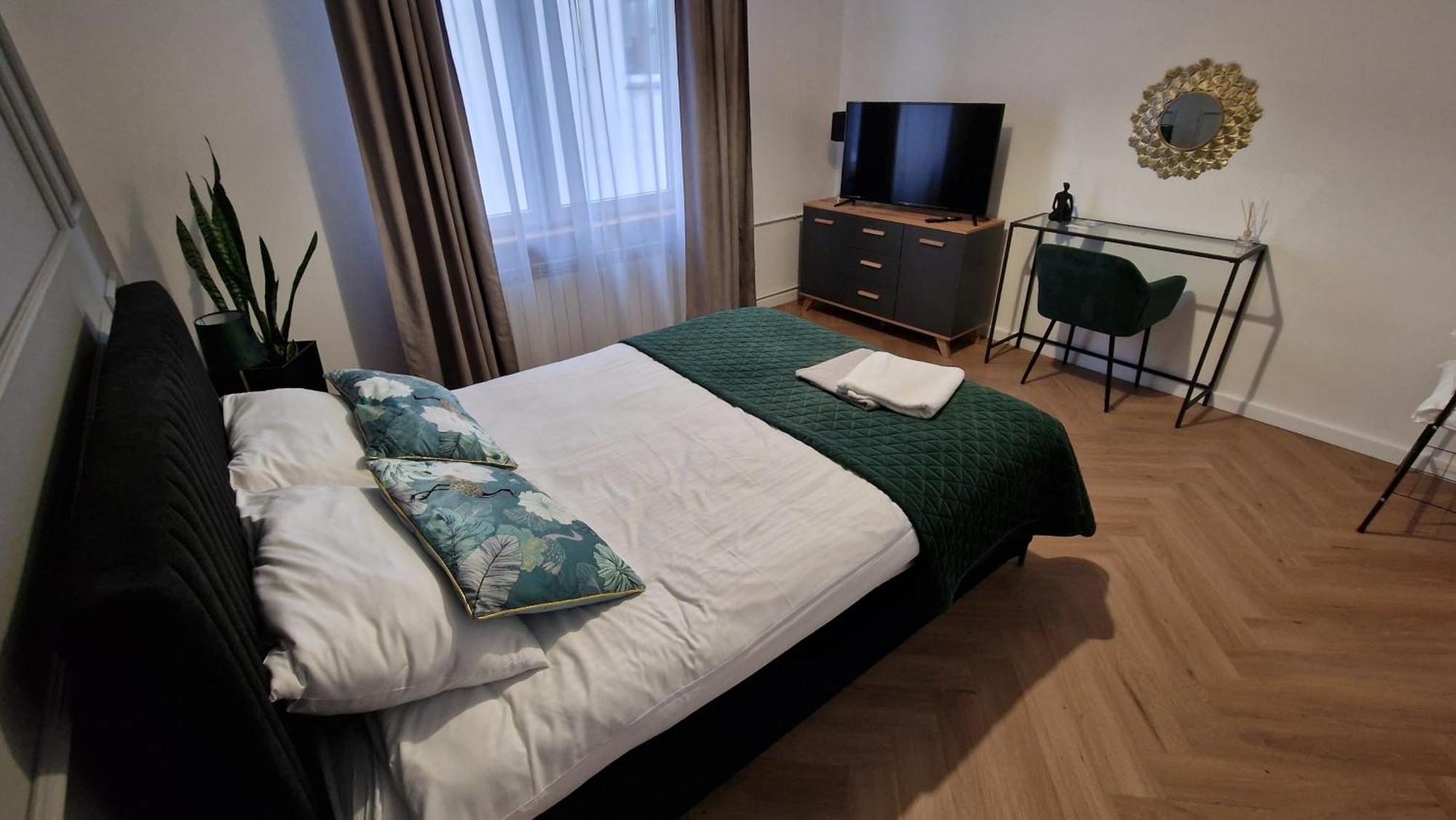 Brama Lwowska Apartamenty - Wiecej Na Www,Bramalwowska,Pl Zamość Exterior foto