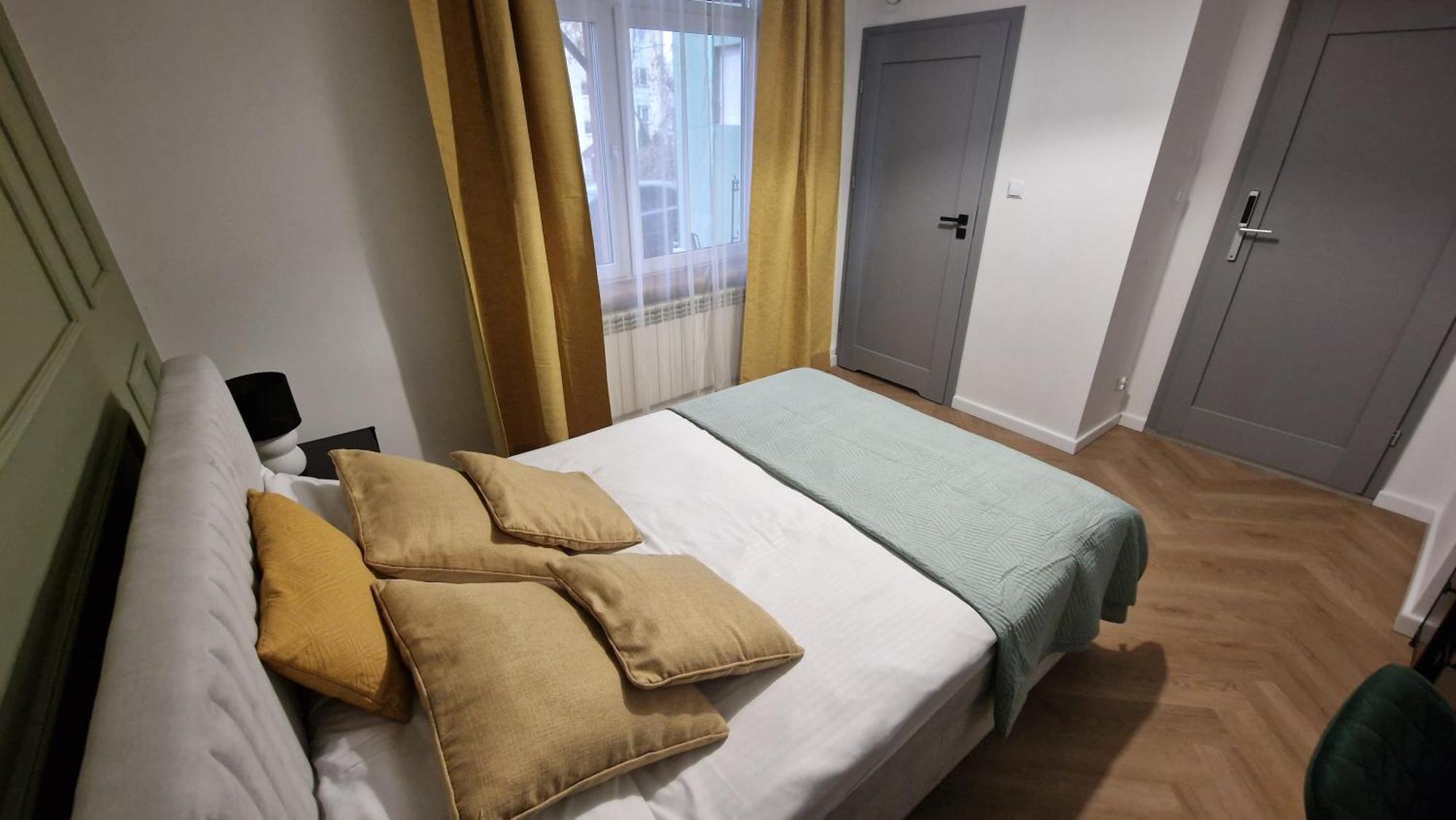 Brama Lwowska Apartamenty - Wiecej Na Www,Bramalwowska,Pl Zamość Exterior foto